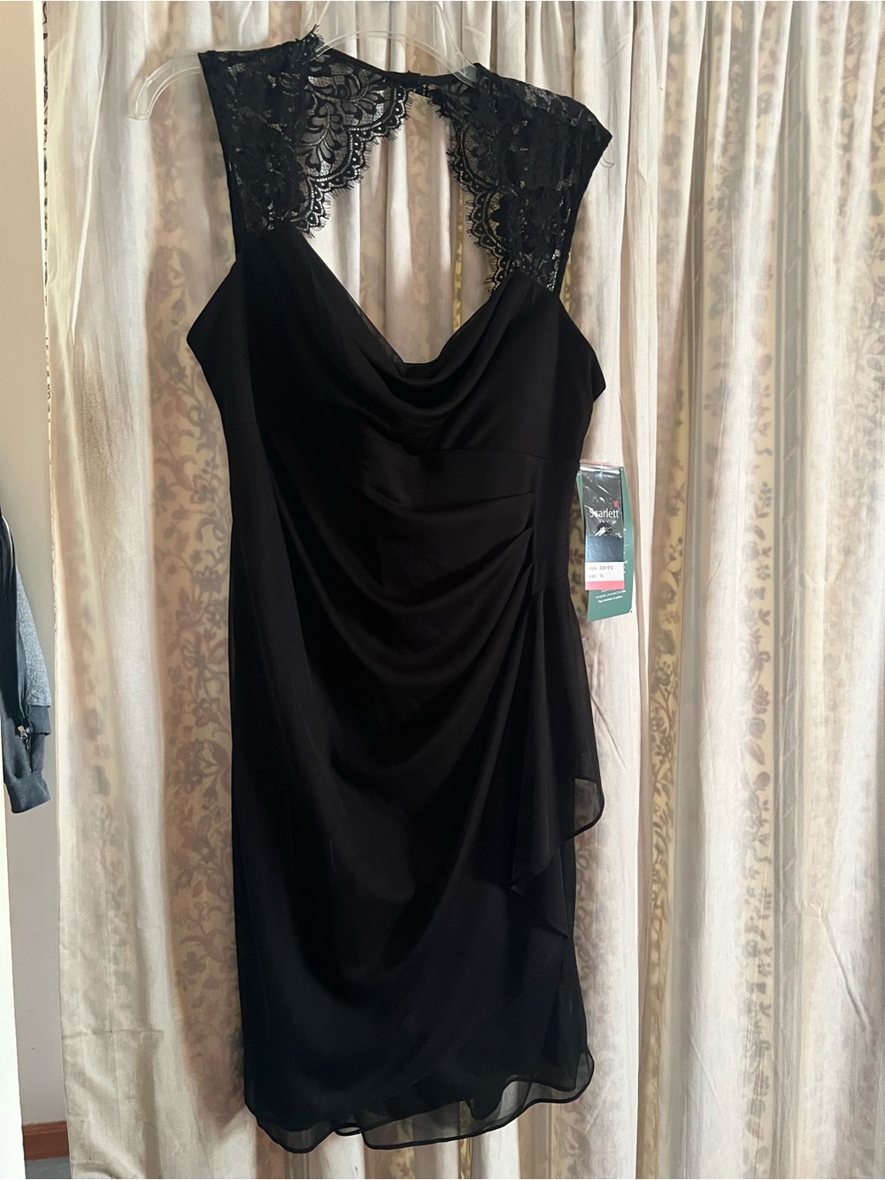 Scarlett Black Lace-Back Midi Dress